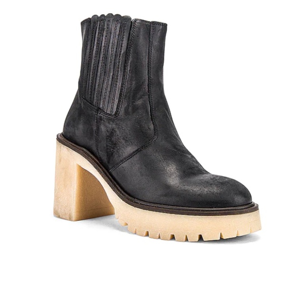 NWT free people James Chelsea boot in black! Size 10!
